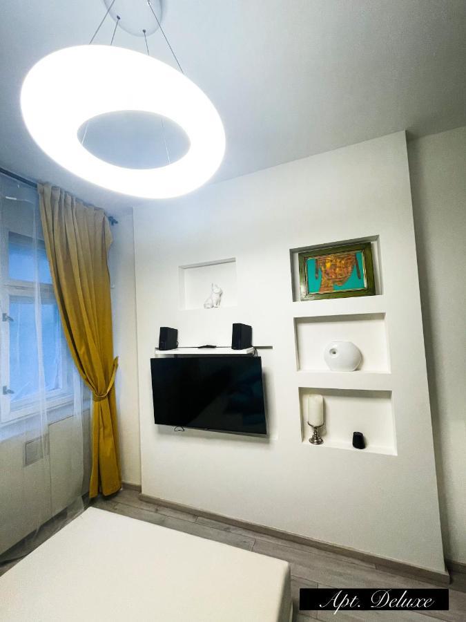 Apartments In The Heart Of Прага Экстерьер фото
