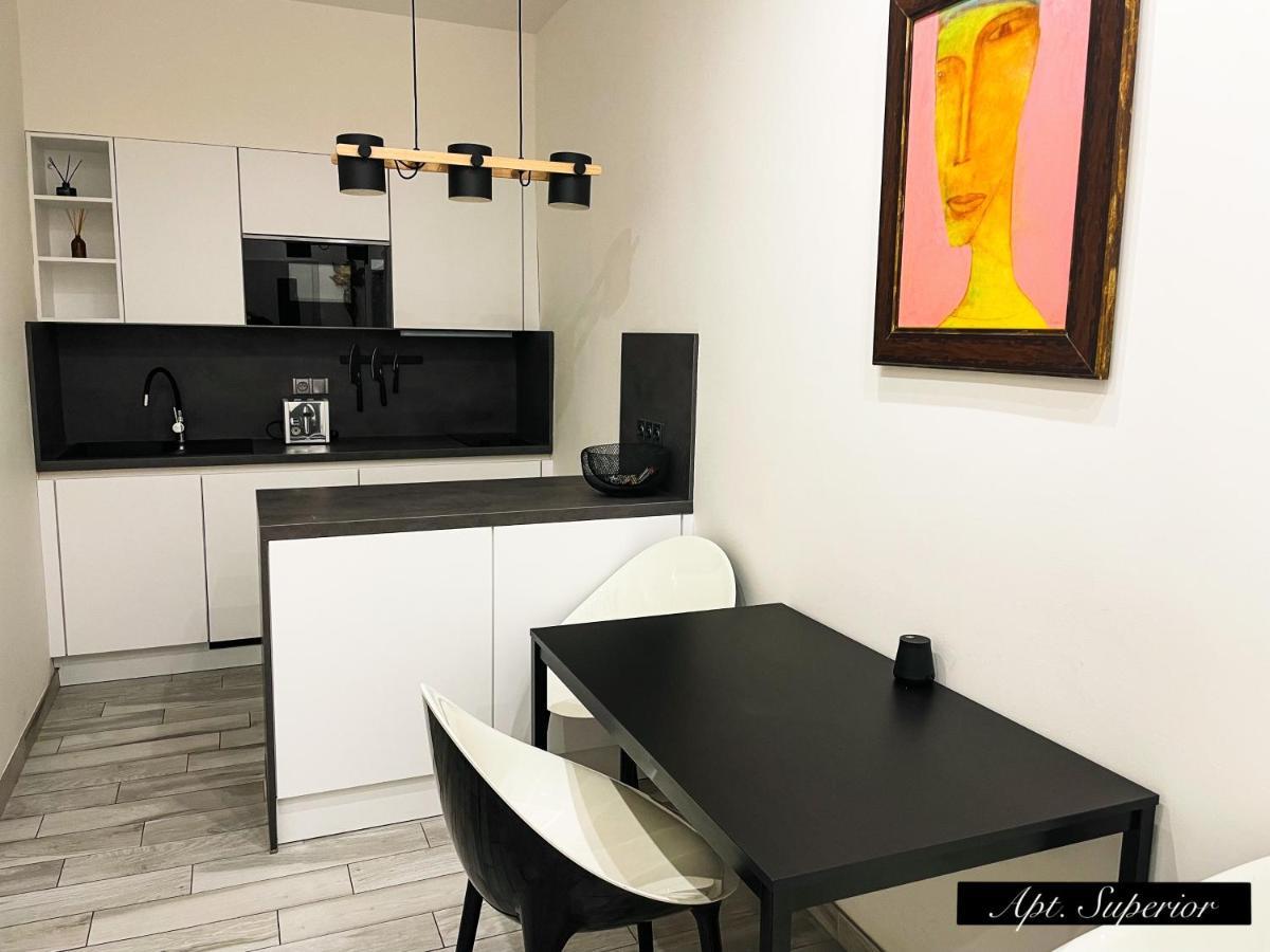 Apartments In The Heart Of Прага Экстерьер фото