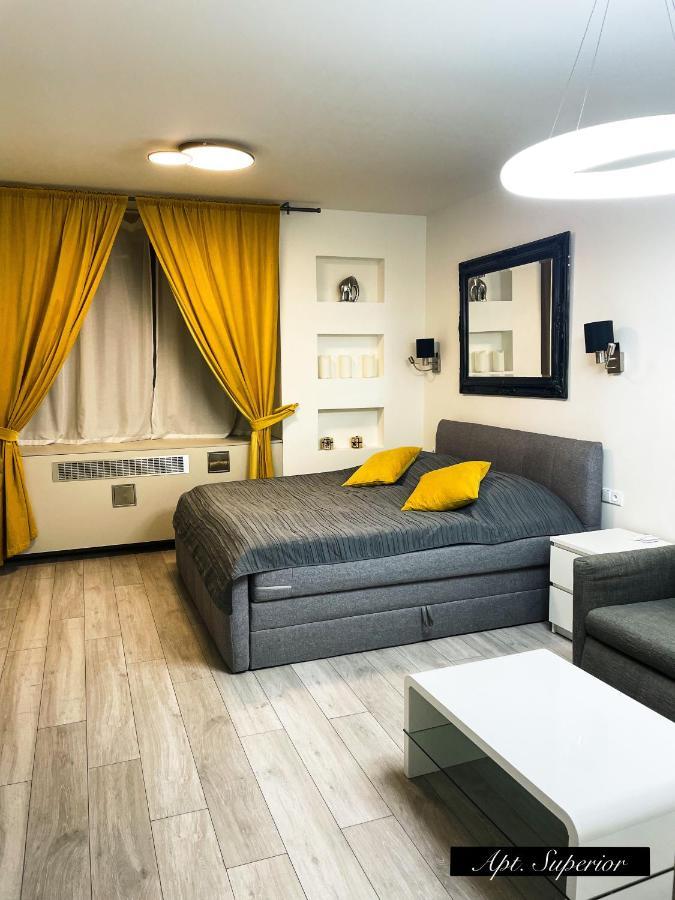 Apartments In The Heart Of Прага Экстерьер фото