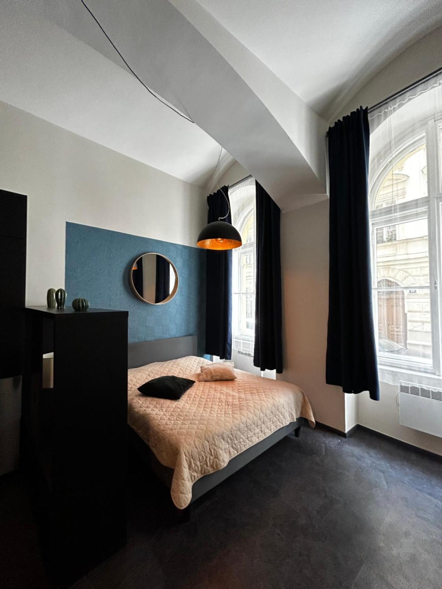 Apartments In The Heart Of Прага Экстерьер фото